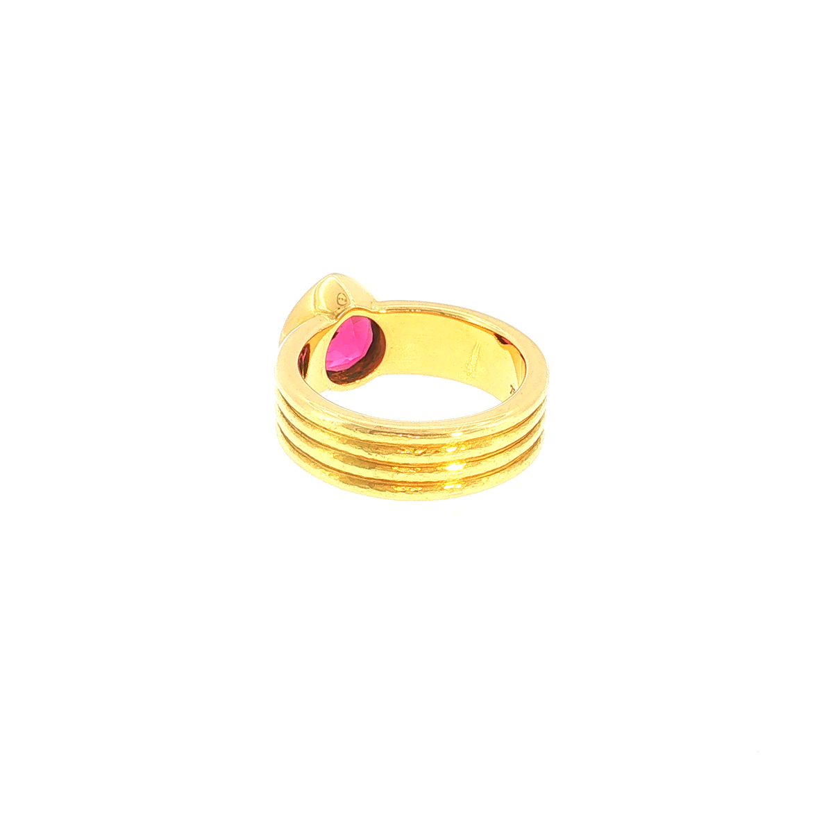 Solitaire Ring with Reddish-Pink Tourmaline in Ribbed Yellow Gold
