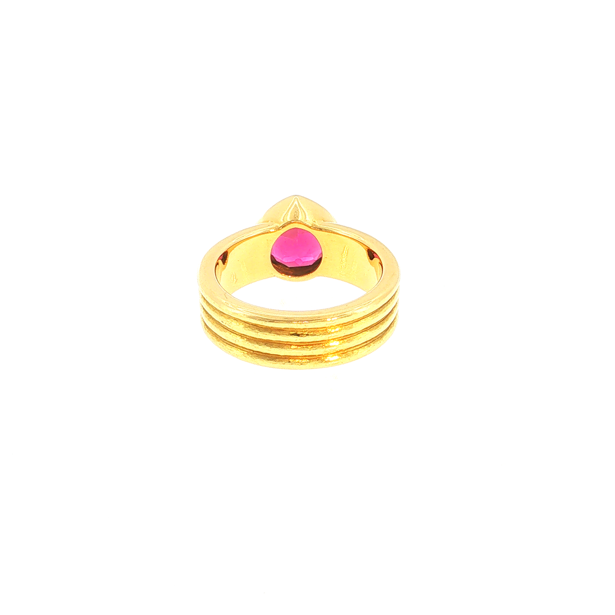 Solitaire Ring with Reddish-Pink Tourmaline in Ribbed Yellow Gold