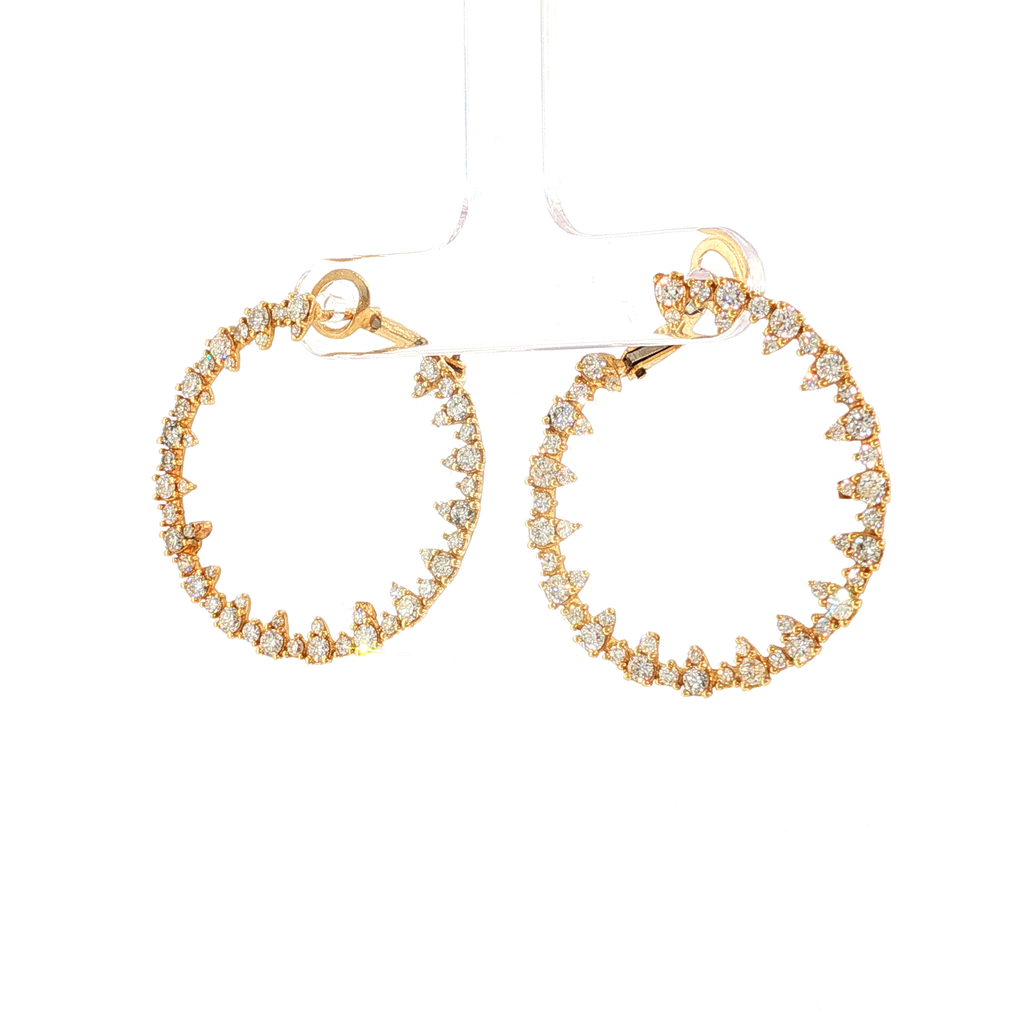 Diamant-Creolen in Gelbgold mit asymmetrischem Besatz