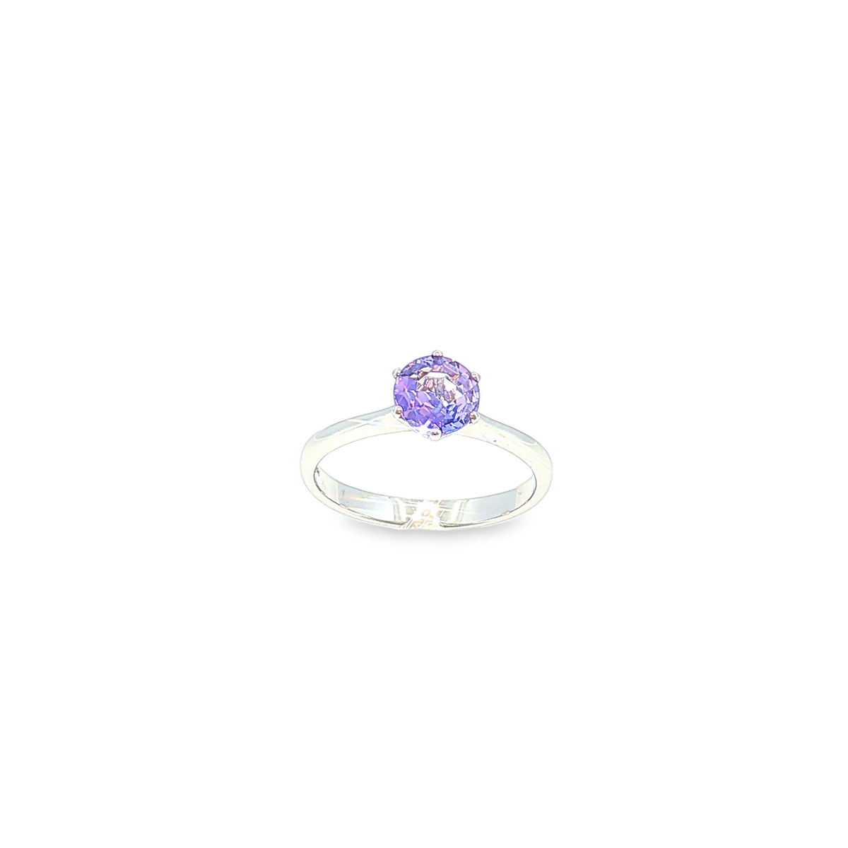 Solitaire Ring with Sapphire in 14kt White Gold