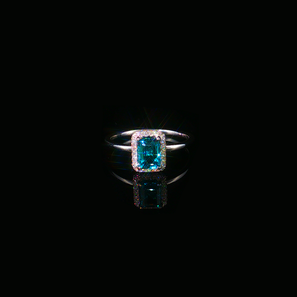 14kt Weißgold Halo-Ring mit 1ct Neonblauem Turmalin