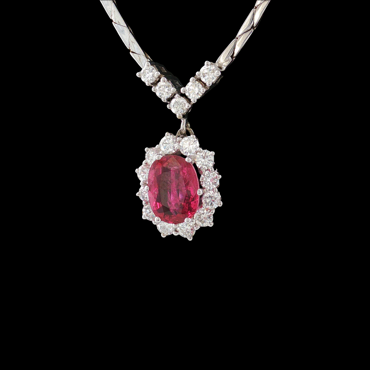 14k Weißgold Collier mit Rubin und Diamant-Halo