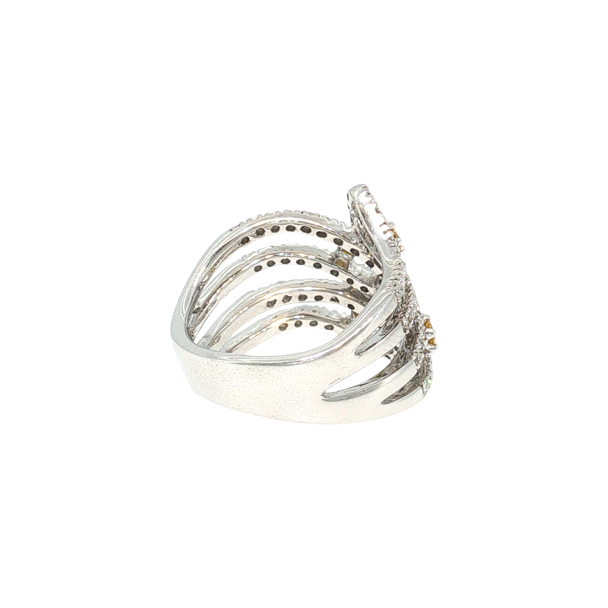 Cocktail Ring in White Gold with Fancy Yellow Diamonds