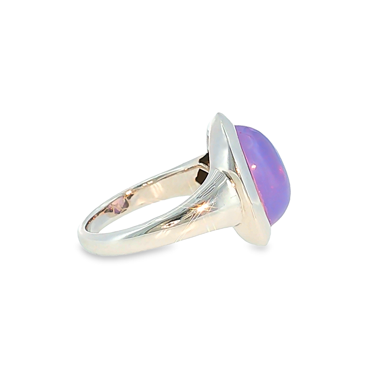Modern 18 Karat White Gold Solitaire Ring with 6.48 ct Amethyst